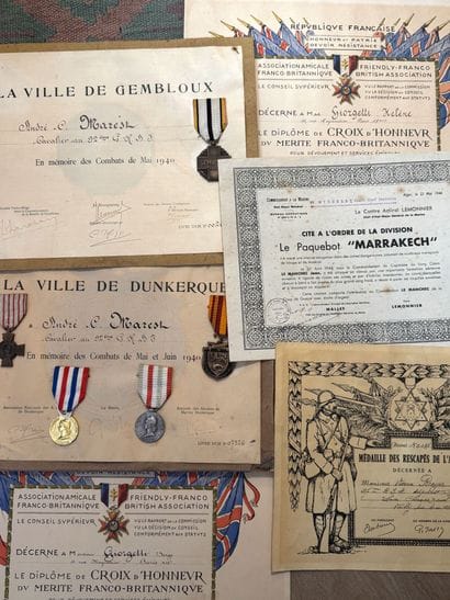 World War II - Set of eight patents and five...