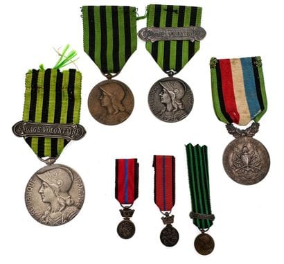 1870-1871, lot de sept médailles : 

- Quatre...