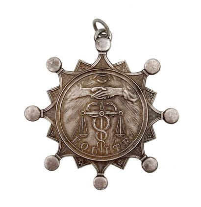 INSIGNES DE FONCTION

Conseil des Prud'hommes...