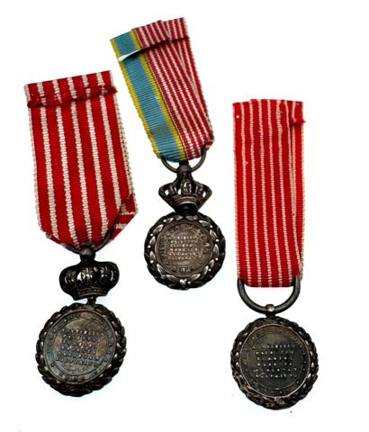 Médaille d'Italie, 1er modèle, lot de trois...