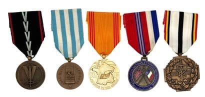 World War II - Lot of five medals in ordinance...