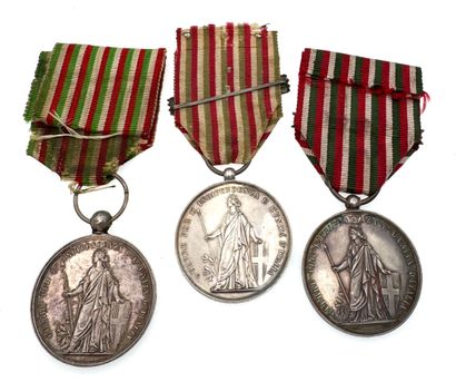 Royaume d'Italie - Lot de trois médailles...