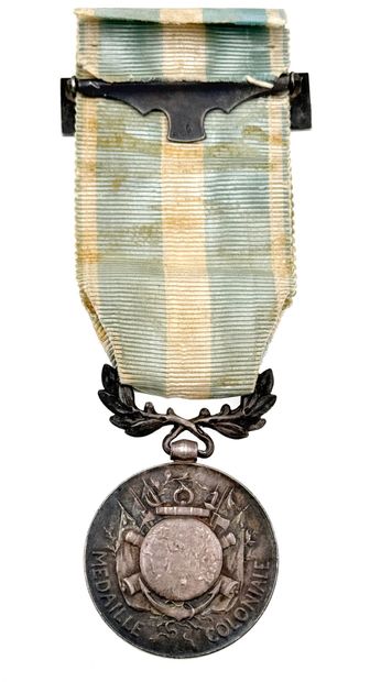 Médaille coloniale, 1er type en argent, poinçon...