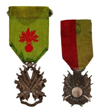 Légion étrangère, lot de deux médailles de...