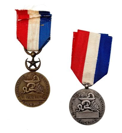 Epidemics - Set of two medals: 

- Ministère...