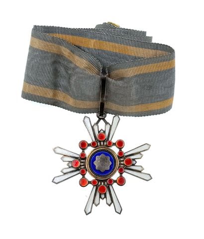 Japon - Ordre du Trésor sacré, fondé en 1888,...