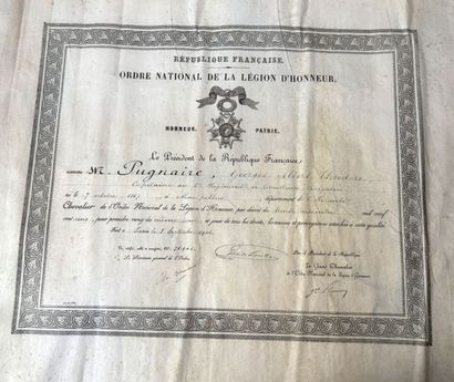 Légion d'honneur - Eight patents and documents:...