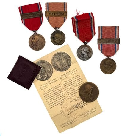 Première Guerre mondiale - Lot de cinq médailles...