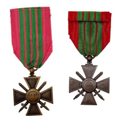 Second World War - Lot of two Croix de Guerre:...