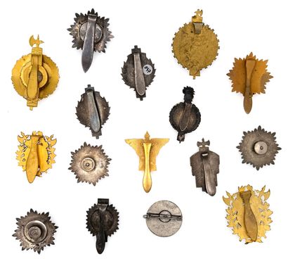 Local councils - Lot of sixteen silver, gold...