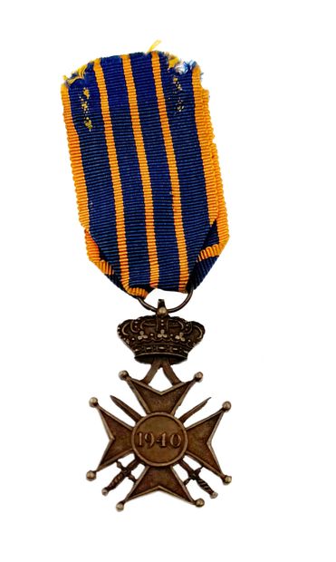 Luxembourg - Croix de Guerre, 1940-1945,...