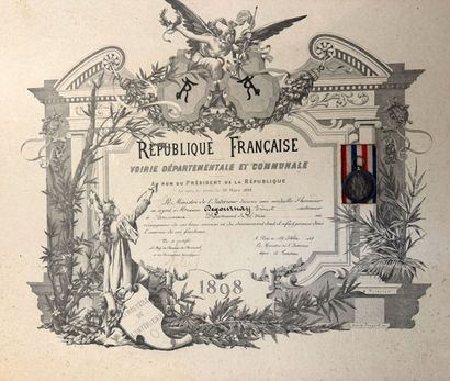 Décorations civiles - Lot de cinq brevets,...