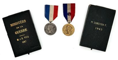 Épidémies - Ministère de la Guerre, deux...