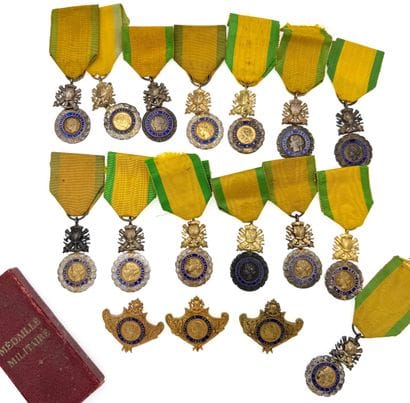 Médaille militaire, lot de vingt-sept : 

-...