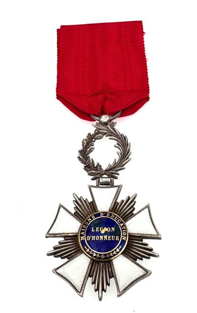 Légion d'honneur - Maison d'éducation, IIIe...