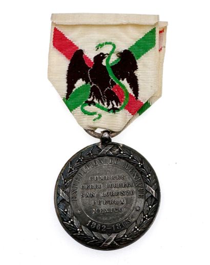 Médaille du Mexique signée E.F. en argent,...