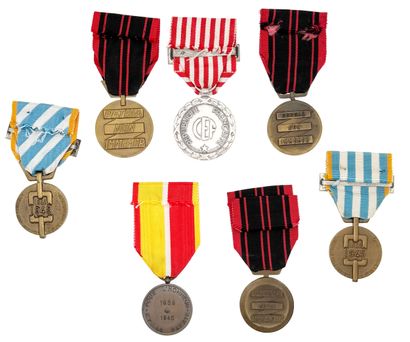 Second World War - Lot of seven medals in...