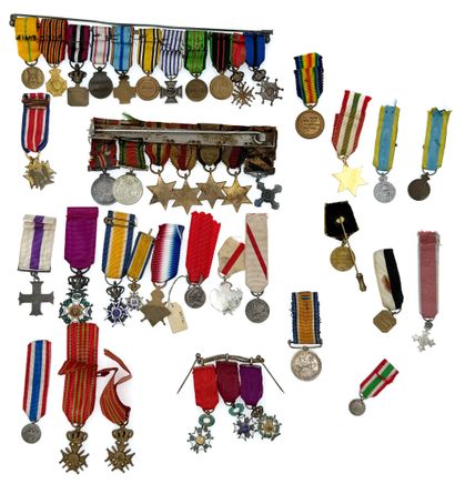 WORLD ORDERS AND DECORATIONS

Lot of forty-two...