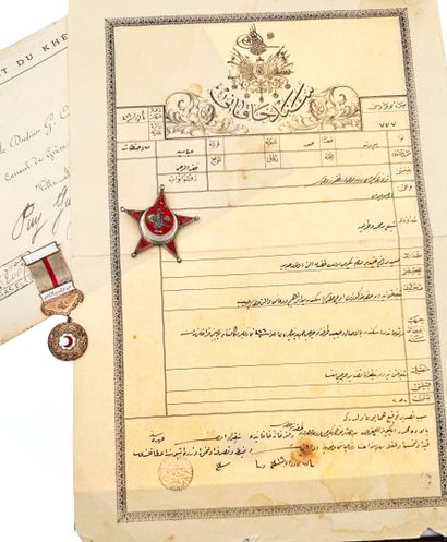 Turquie - Lot de deux médailles et deux documents...