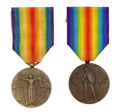 Première Guerre mondiale - Lot de deux médailles...