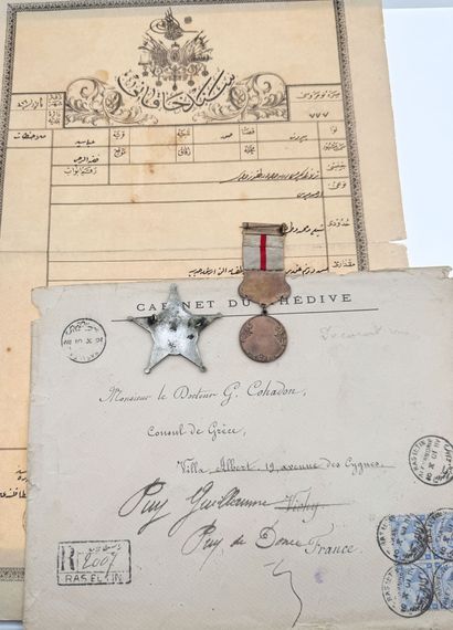 Turquie - Lot de deux médailles et deux documents...
