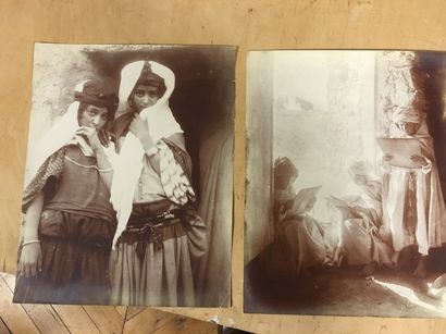 Femmes d'Afrique du Nord
Deux photographies,...