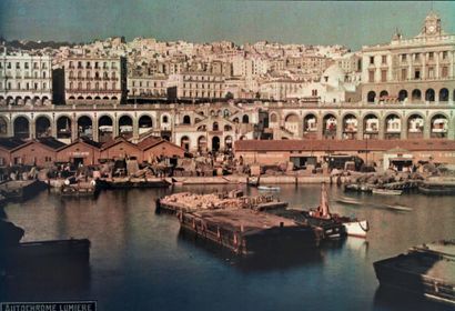 Trois vues d'Alger et une vue d'Oran. Quatre...