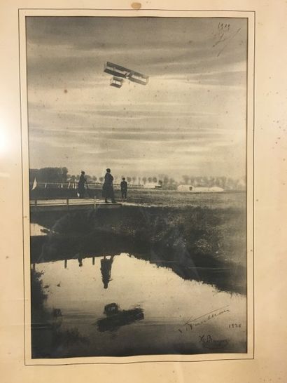 M. BRANGER
L'avion de Farman en vol, 1909
Tirage...