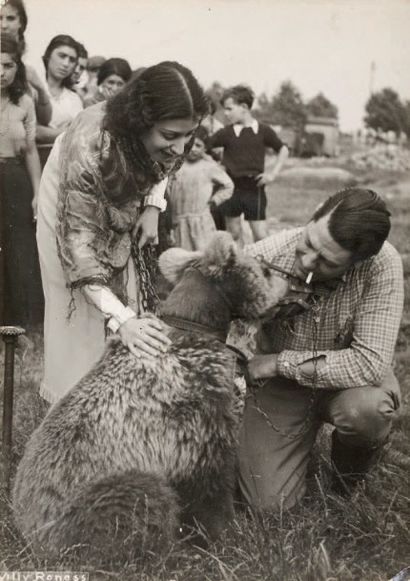 Willy RONESS (1910-2009)
Montreur d'ours,...