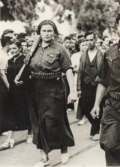 Guerre d'Espagne
Cent-cinquante photographies...
