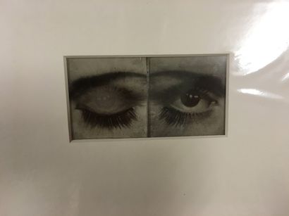 Paire d'yeux clignotants
Procédé de photographie...