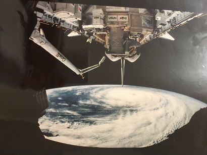 NASA
Vue de la navette dans l'espace
Mention...