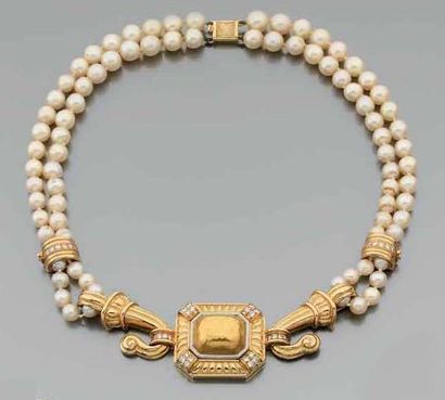 COLLIER double-rangs de perles de culture...