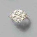 BAGUE en or gris sertie d'un diamant de taille...