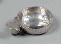 TASSE À VIN en argent uni chiffrée Robert...