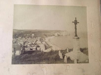 ÉTRETAT ET DIVERS. - PHOTOGRAPHIES. - Ensemble...