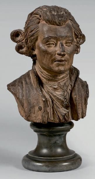 Petit buste d'homme coiffé d'une perruque...