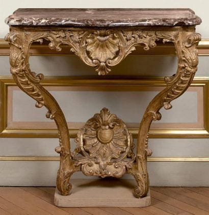 Console d'applique en bois redoré sculpté...