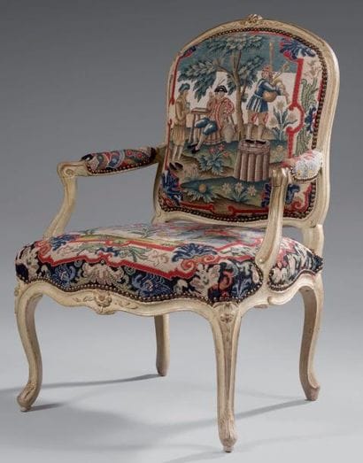Suite de six fauteuils à dossier plat à la...