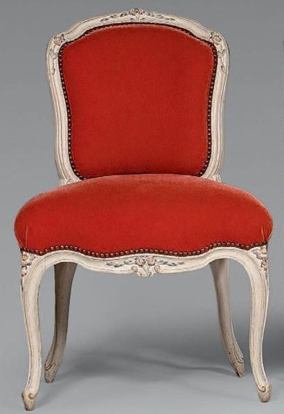 Paire de chaises à dossier cabriolet en hêtre...