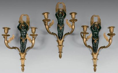 Suite de trois appliques à deux lumières...