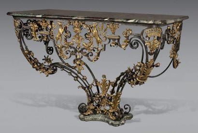 Rare table en console d'applique en fer forgé...