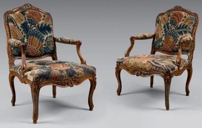 Paire de fauteuils à dossier plat en hêtre...
