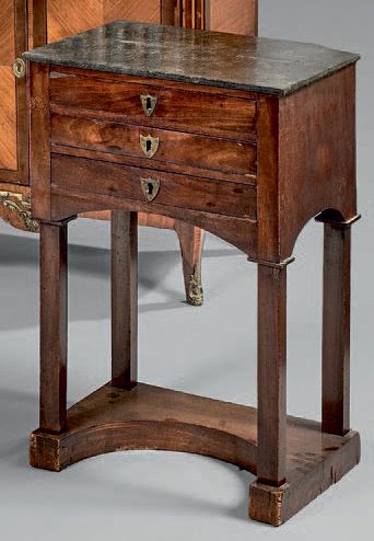 Petite console ouvrant à deux tiroirs en...