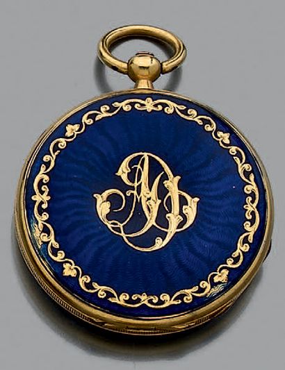 Montre de dame à clef à remontage par le...