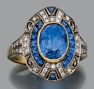 Bague en or jaune 750 millièmes ornée d'un...
