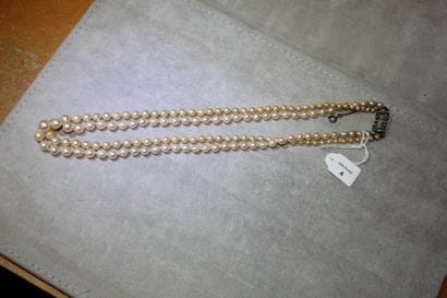 Collier deux rangs de perles de culture,...