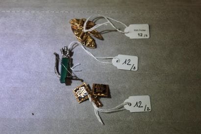 Lot comprenant: une broche carquois en vermeil...