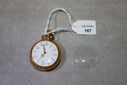 Montre de col à remontoir au pendant en or...
