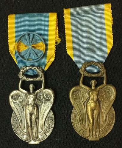 Ordre du Mérite sportif, lot de deux: un...